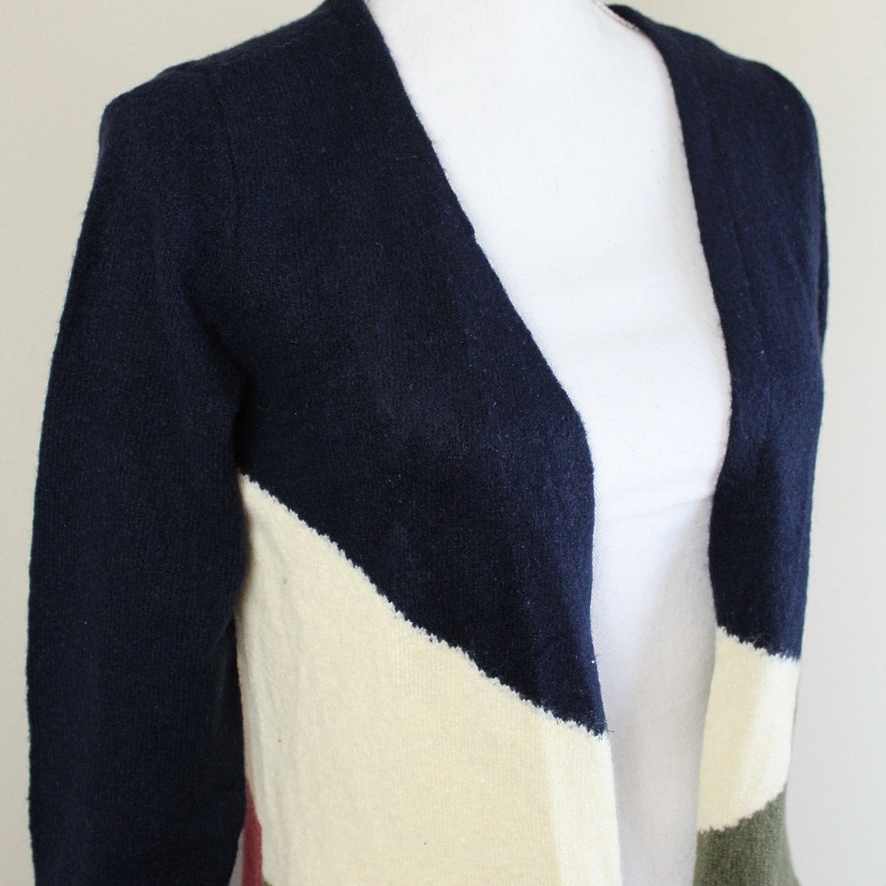 VENUS NEW Color Block Cardigan - Picture 3 of 8